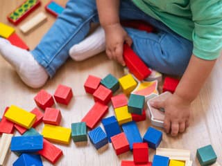 Materské školy na Slovensku: Kde chýbajú miesta a koľko platia rodičia za škôlku?