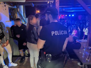 Polícia v Topoľčanoch kontrolovala požívanie alkoholu u mladistvých