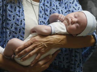 Prvý pôrod do vody v levickej nemocnici: Zdravý chlapček prišiel na svet v nových priestoroch