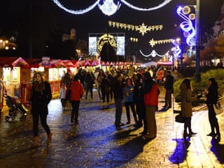 Prítomnosť POLÍCIE je v období sviatkov zvýšená na vianočných trhoch