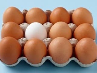 Vajíčka sťahujú z predaja ďalšie dva veľké reťazce: Nejedzte ich, dôvodom je vtáčia chrípka