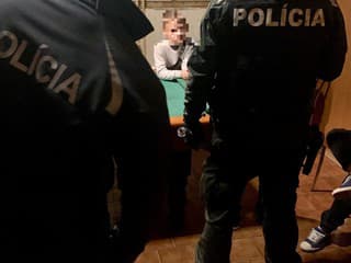 Mestská polícia v Nitre spozorovala 14-ročného opitého chlapca