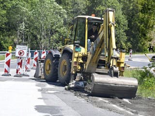 Vodiči, pozor! Cestu pri Bratislave rekonštruujú