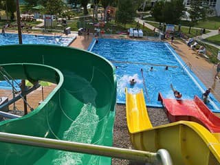 Komárno: Letná návštevnosť kúpaliska rekordne vzrástla, mesto investuje ďalších 900-tisíc eur