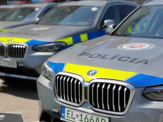 Dráma v Sabinove: Muž sa vyhrážal rodine nožom, syn utekal pred násilím