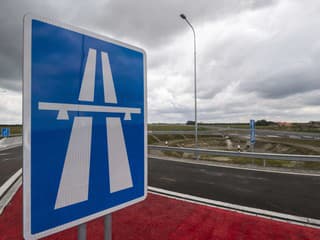 Diaľničiari pokračujú vo vylepšovaní vozovky liptovskej D1