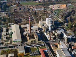 Areál Bukózy v Hencovciach drancujú zlodeji – starostovia bijú na poplach, hrozí aj ekologická katastrofa