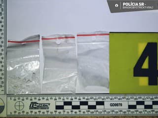 Polícia vo Svidníku obvinila muža (34): V aute našli metamfetamín, hrozí mu väzenie