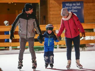 Poprad otvára verejné korčuľovanie na klzisku pri CVČ: Mikulášsky darček pre všetkých zdarma