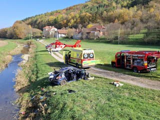 TRAGICKÁ NEHODA FOTO Auto zrazilo ďalšiu chodkyňu: Odhodilo ju niekoľko METROV! Desivé DETAILY