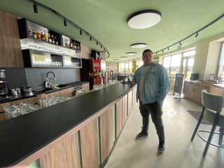 Kanianka otvorila prvú obecnú reštauráciu na Slovensku: Jedinečný projekt v dome kultúry