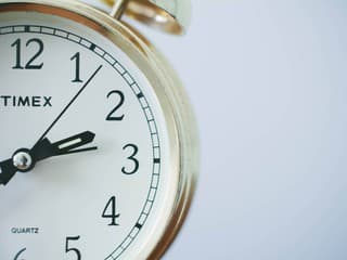 Pozor, už túto nedeľu sa mení čas: Hodiny posunieme o hodinu dopredu