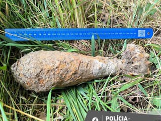 Delostreleckú mínu z druhej svetovej vojny odstránil pyrotechnik