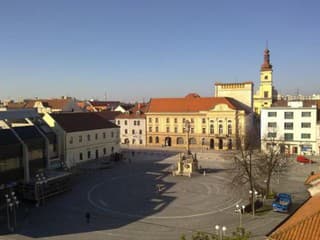 Veľká zmena dopravy v Trnave: Od pondelka budú platiť na Tulipáne a v Špíglsáli