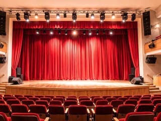 Festival Dotyky a spojenia v Martine vyvrcholí predstavením trnavského divadla a koncertom Sto múch