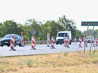 Vodiči, POZOR! Úsek cesty pred železničnou stanicou v Piešťanoch je úplne uzavretý