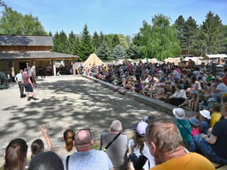 V najmladšom slovenskom archeoparku sa začala letná turistická sezóna
