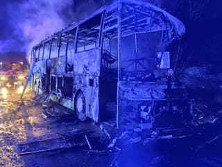 MIMORIADNE Tragická zrážka kamióna s autobusom na Liptove: Hlásia ranených aj obeť