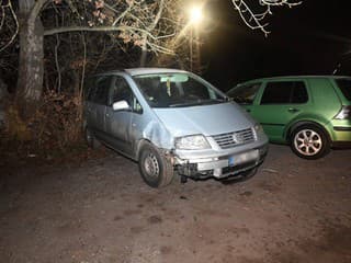 FOTO Vodič v Žiline pod vplyvom alkoholu poškodil viaceré autá: Nafúkal vyše dve promile