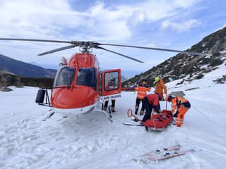 Dráma v horách: Český turista si v Sedle pod Čiernym kameňom vykĺbil koleno, zasahoval aj vrtuľník