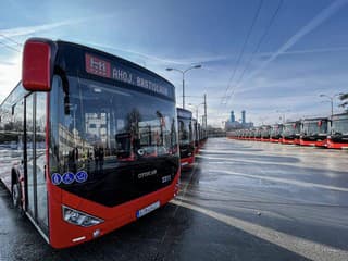 Dolný Kubín má nový špeciálny autobus: Umožní hendikepovaným spoločné cestovanie po Slovensku