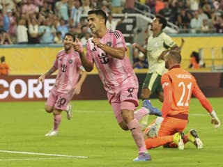VIDEO Suárez zaspomínal na najlepšie časy a Miami zabezpečil postup: Je to historický večer pre MLS