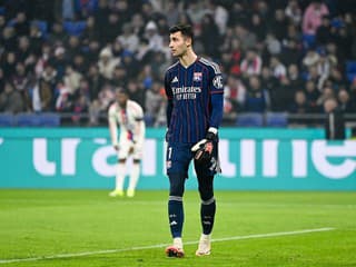 Chýbalo pár minút: Dominik Greif siahal na ďalšie čisté konto, Lyon napriek tomu oslavuje