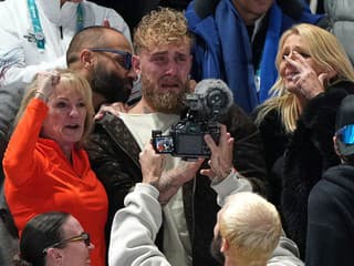 ZOH 2026 Obrovský výbuch emócií: Krásna snúbenica Jakea Paula zlatá v olympijskom rekorde!