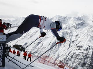 VIDEO Totálna pohroma a katastrofa v jednom: Hirscher utpel ťažké zranenie, absolvoval operáciu