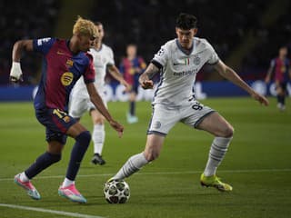 Šesťgólová nádielka v semifinále Ligy majstrov: Trápiaci sa Inter zaskočil favorizovanú Barcelonu