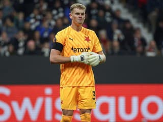 Prestupová bomba na trase do Premier League: Český brankár už bol údajne aj na prehliadke