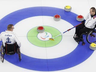 Slovenská jazda na paralympijskom ľade pokračuje: Gigant z USA na kolenách