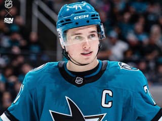 VIDEO Historický okamih pre mladú hviezdu NHL: Macklin Celebrini je oficiálne novým kapitánom