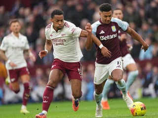Infarktový záver vo Villa Parku: Arsenal v posledných sekundách šlágra prišiel o 18-zápasovú sériu