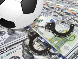 Turecký futbal sa opäť otriasa v základoch: Namočení sú funkcionári, rozhodcovia, ale aj Škriniarov kapitán