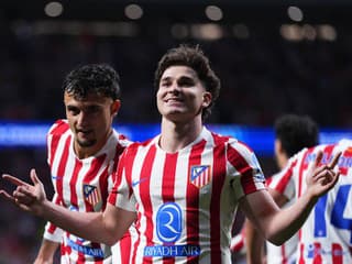 Julian Alvarez sa vrátil do tréningu: Postoj je jasný, zdôrazňuje šéf Atlética