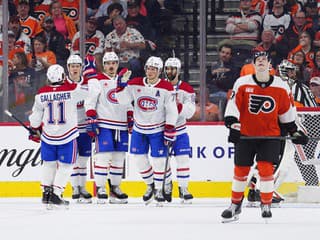 VIDEO Slafkovského Montreal ukončil základnú časť, Dvorský bol aktérom bláznivého zápasu