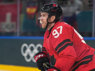 ZOH 2026: Kanada s otáznikom: Crosbyho štart v semifinále je neistý, tréner prehovoril