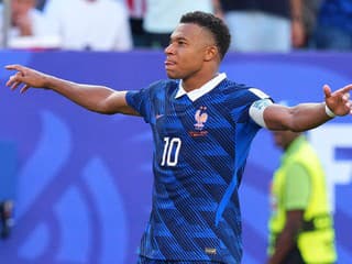 MS VO FUTBALE 2026 Idiot a škaredý človek, cucal kokosy: Paraguajská senátorka sa primitívne pustila do Mbappého