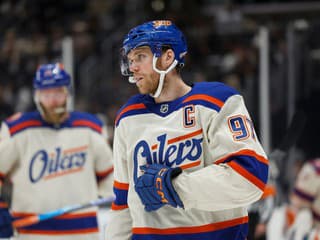 McDavid, McDavid a znova McDavid: Kráľ NHL panuje pevnou rukou, kde sú najlepší Slováci?