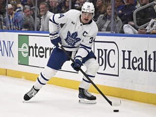 Záhadné problémy kapitána Toronta: Matthews urýchlene odletel do Mníchova