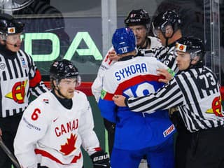 MS V HOKEJI 2025 Motorová myš Sýkora si užil konfrontáciu s Crosbym: Povedal som mu, aby ma nesekal