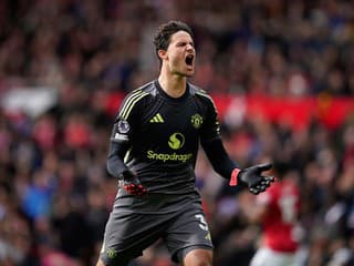 Onana zabudnutý: Nový hrdina Manchestru chce zostať 10 rokov, prirovnávajú ho k Schmeichelovi