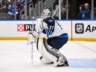 Nik nechce byť tohto súčasťou! Hviezdny brankár po krachu v NHL nešetril vlastný klub