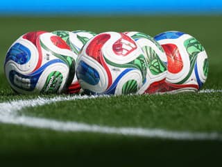 MS VO FUTBALE 2026 Na letisku ho otočili na päte: Prvému v histórii krajiny neudelili víza