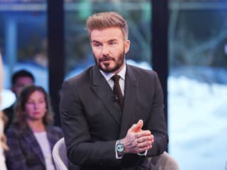 Zachráni Manchester anglická legenda? Skupina zo SAE chce podporu Beckhama na kúpu United