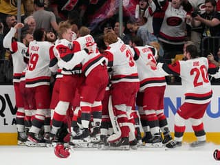 Carolina vynulovala Vegas, našla nečakaného hrdinu: Ohlasy médií na finálový triumf Hurricanes
