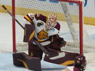 O krok bližšie k NHL: Adam Gajan podpísal zmluvu s Chicagom Blackhawks