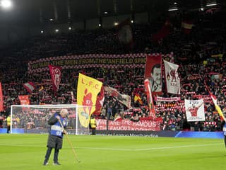 Chystajú sa masívne nepokoje? Priaznivci Liverpoolu a ManUtd budú protestovať