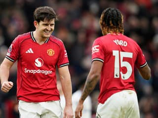 Najskôr nechcený, teraz ľúbený: Fanúšikovia Manchestru nechcú prísť o skvelo hrajúceho lídra